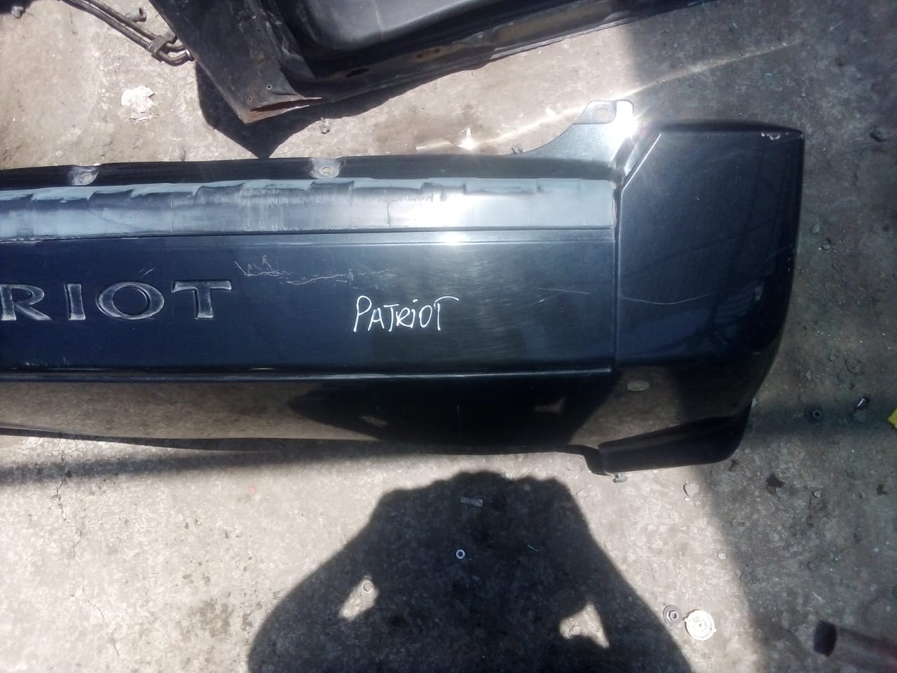 PARACHOQUES POSTERIOR PATRIOT 2007 AL 2010